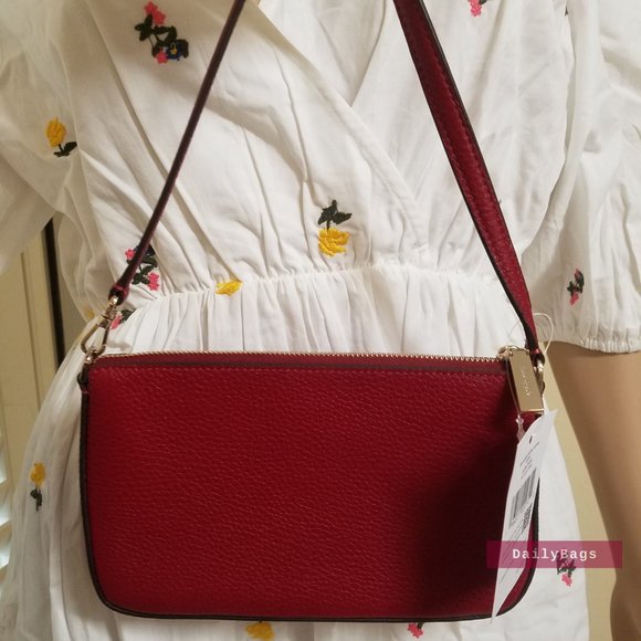 BEAUTIFUL LEATHER PEBBLED CONVERTIBLE STRAP CLUTCH  RED CURRAN KATE SPADE NEW